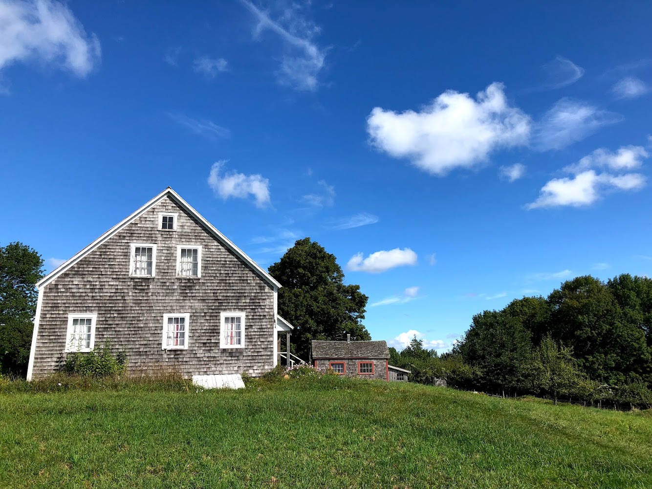 Ross Farm Museum, blue sky day.