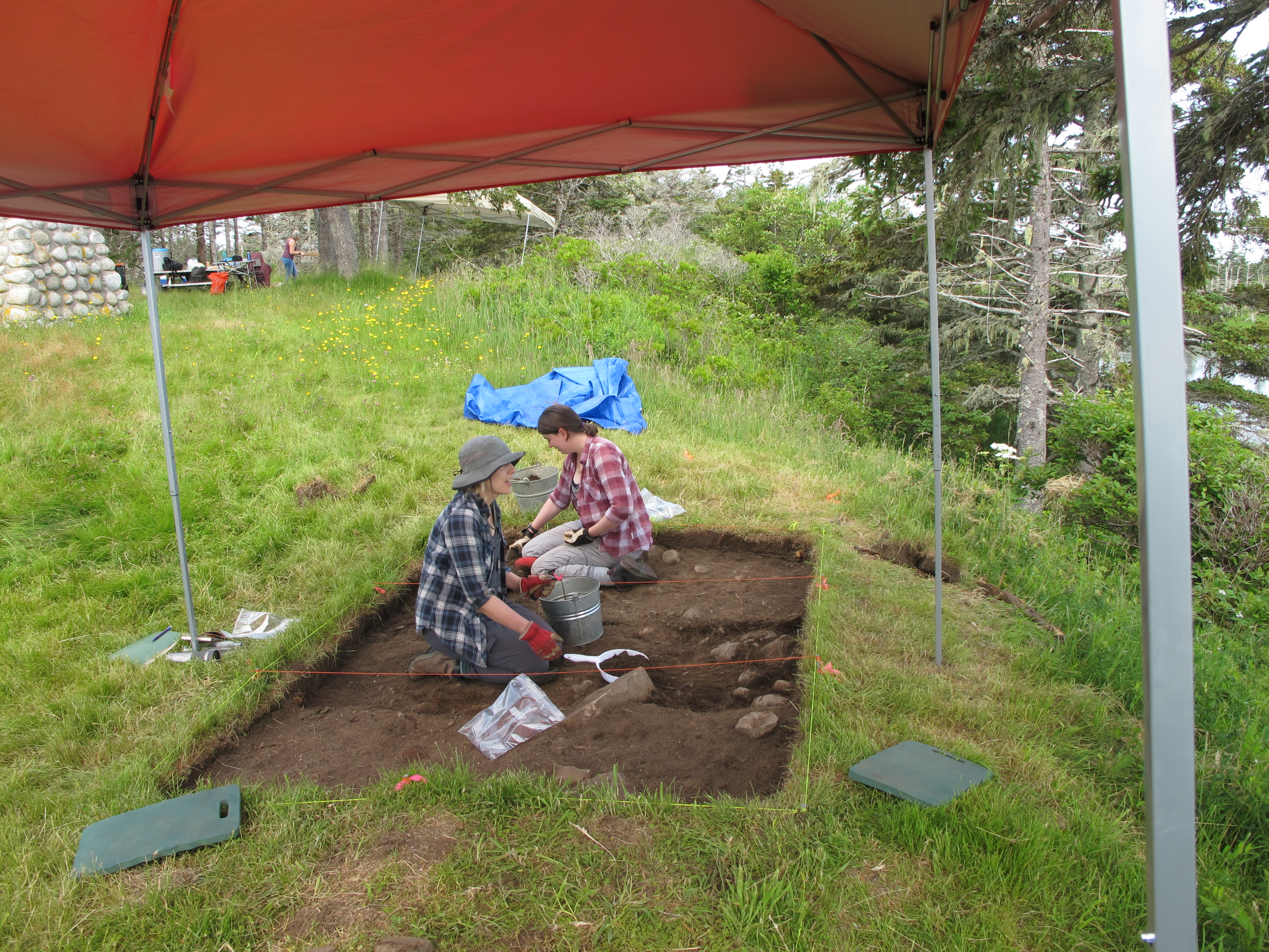 Vanessa and Liz work away at Operation J. The artifacts are steady and Feature 2 wall is emerging.