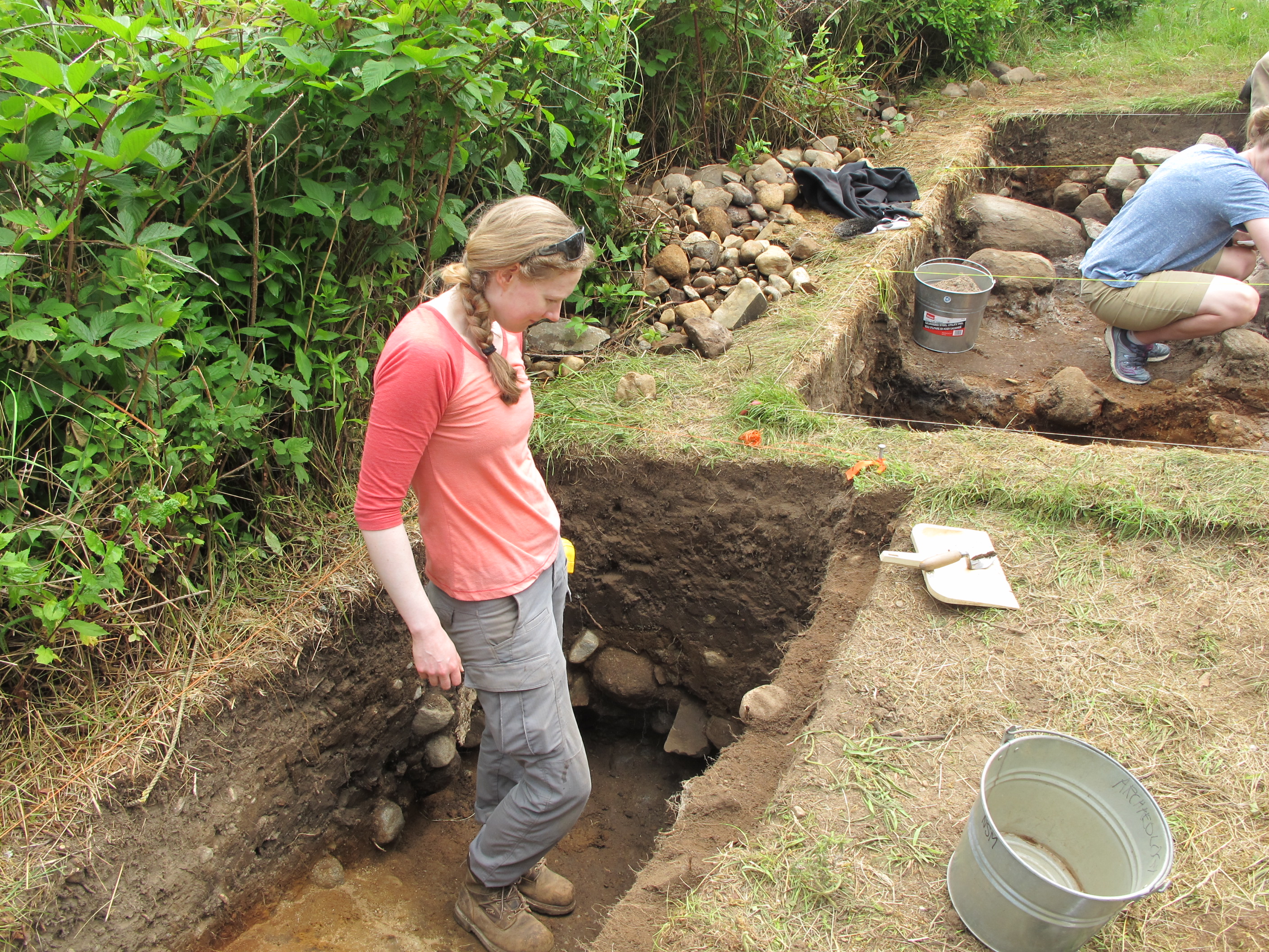 Courtney returned this year to work once more in the midden feature. 