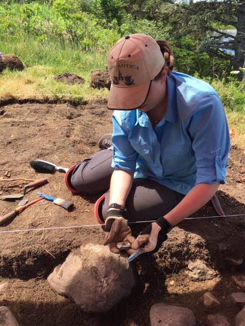 Liz uncovered a new type of earthenware ceramic this week. Red body with a bright white tin glaze. Its a small piece but includes the base, side and rim.