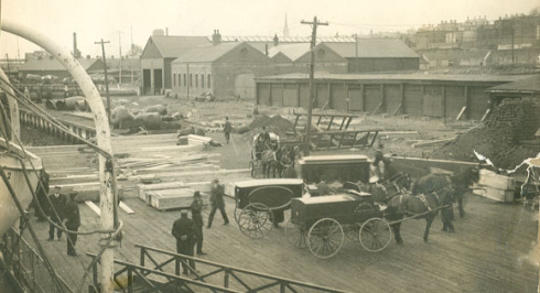  Titanic victims are landed from Minia at the Naval Dockyard in Halifax.