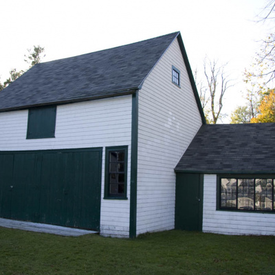 Coach house