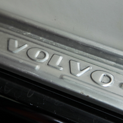 Volvo Canadian engine with VOLVO stamped in the metal.