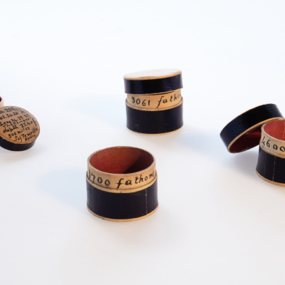 specimens containers