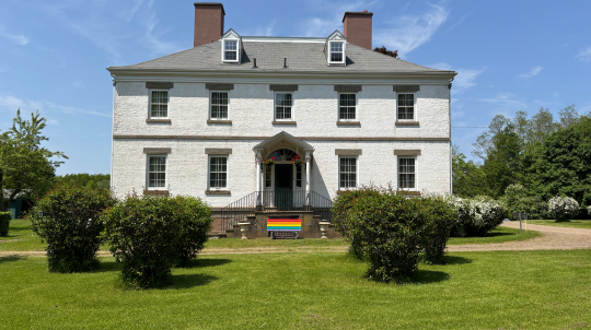 Prescott House Museum with the lawn in front.
